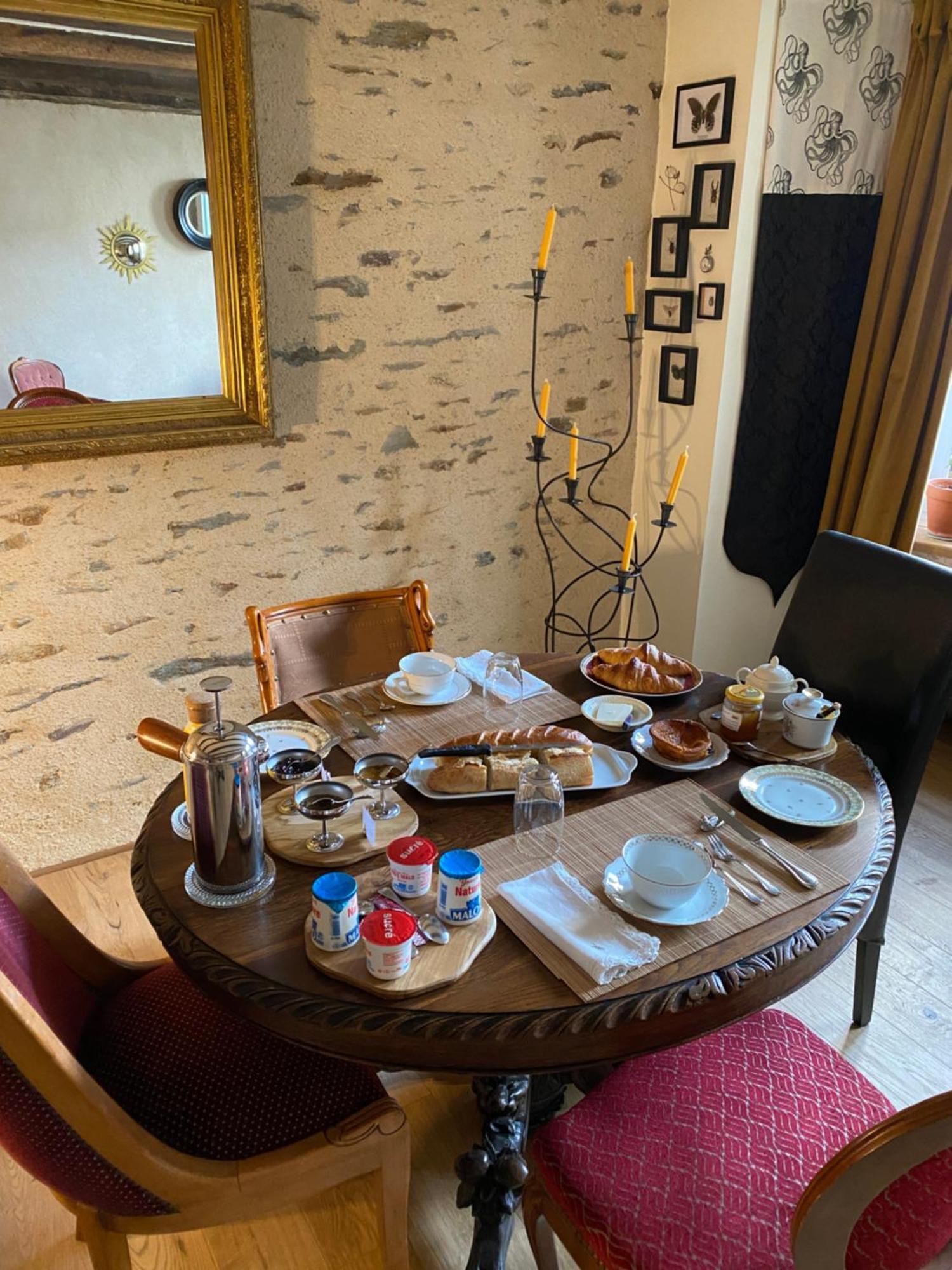 Une Nuit Chez Une Artisane Josselin Extérieur photo
